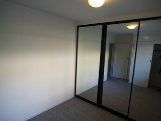 Bedroom 2 (2010-08-19)
