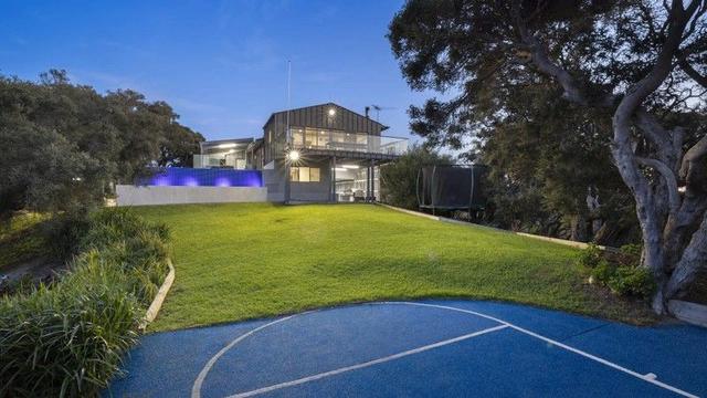 10-12 Nalong Street, VIC 3941