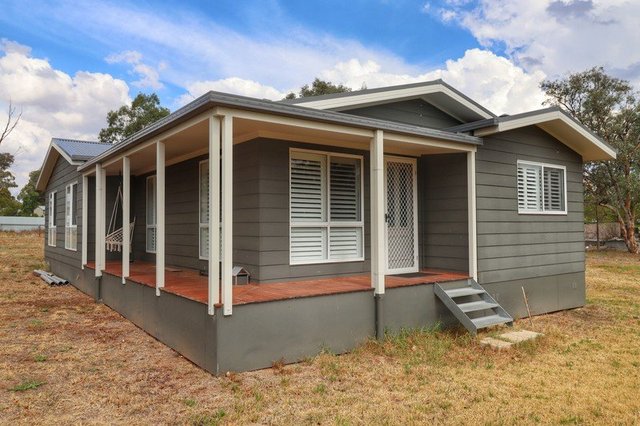 13 Campbell Street, NSW 2794