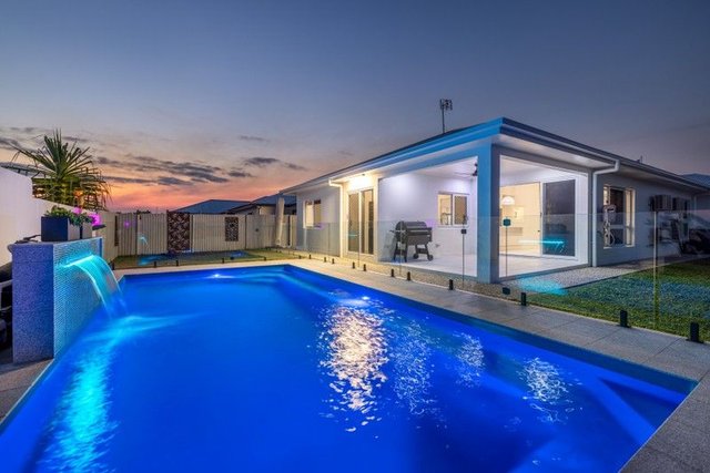 10 Mossvale  Street, QLD 4817