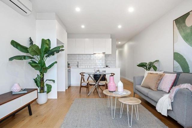 5/16A Leonard Crescent, VIC 3032