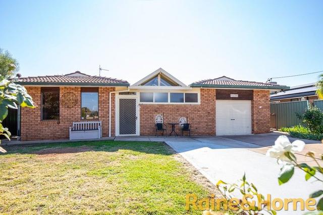 6 Page Avenue, NSW 2830