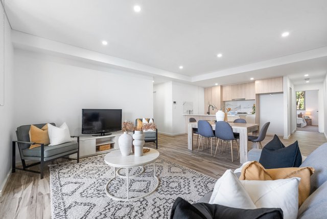 33/23 Paton Street, NSW 2160