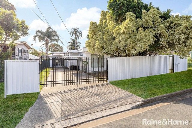 3 Garden Avenue, QLD 4114
