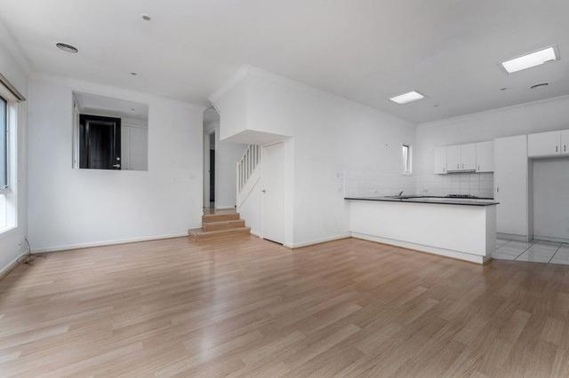 2/5 Fallon Street, VIC 3162