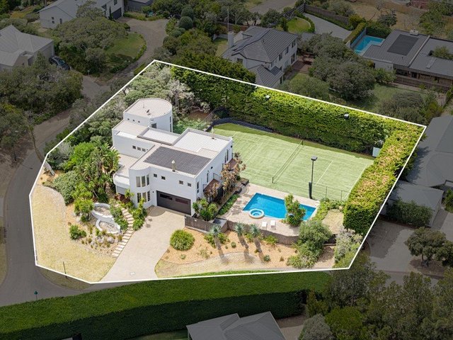 2 Clovelly Court, VIC 3944