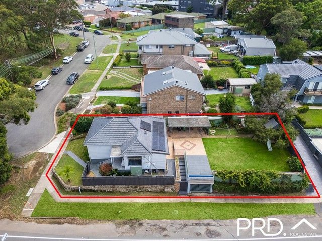 2 Cook Crescent, NSW 2213