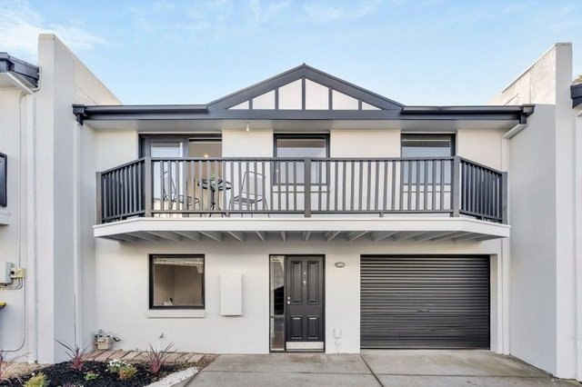 4/17 Afton St, VIC 3040