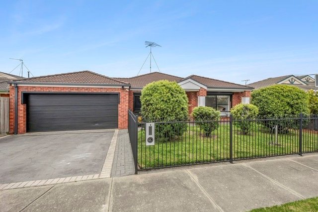 6 Laguna Place, VIC 3216