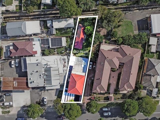 2 Cambridge Avenue, NSW 2200