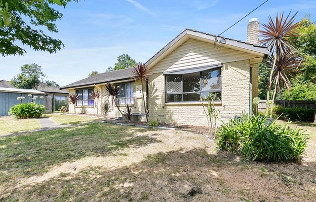 32 Johnson  Drive, VIC 3156