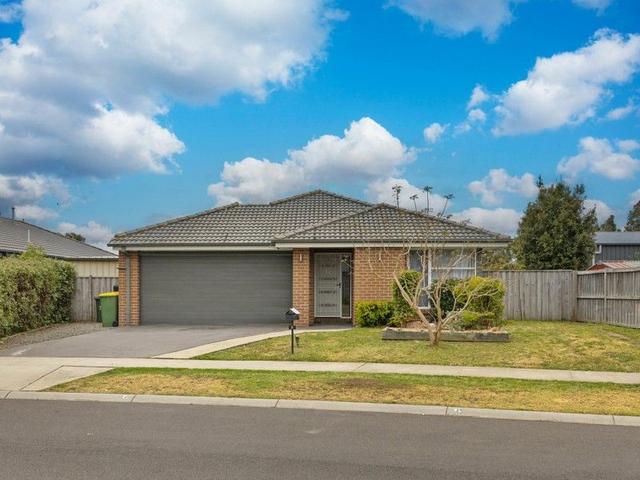 6 Whipbird Street, VIC 3875
