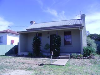Front view (2006-03-06)