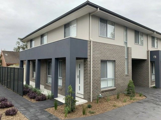 1 /133 Stafford Street, NSW 2750