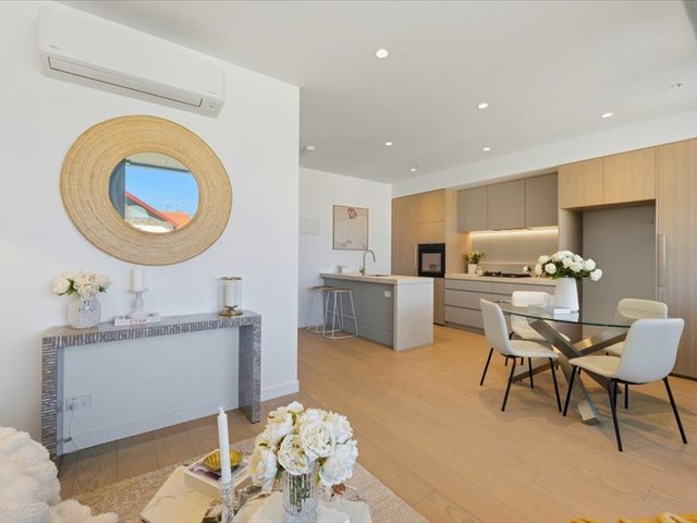 76 Albert Street, VIC 3011