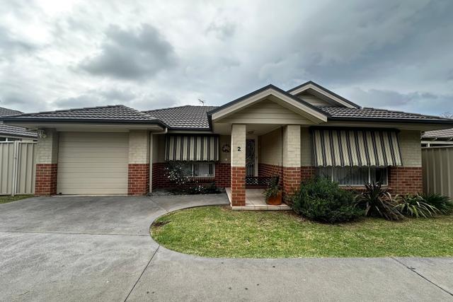 2/105 Thompson Street, NSW 2590