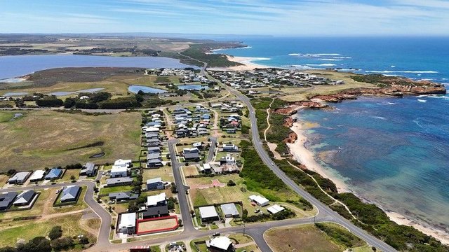 1 Lochard Street, VIC 3270