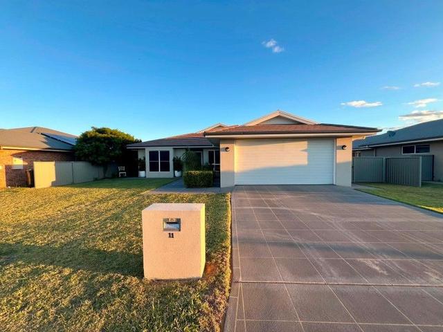 11 Sommerfeld Crescent, QLD 4413