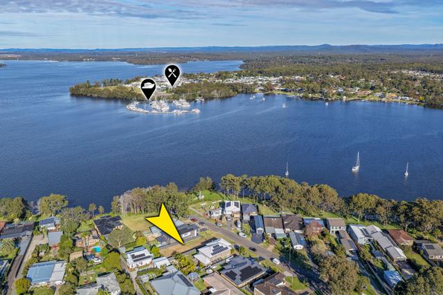 8 Lake View Avenue, NSW 2264