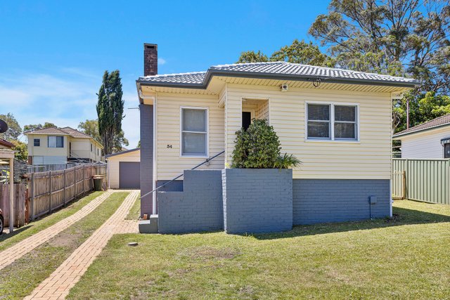 34 Waldron Street, NSW 2500