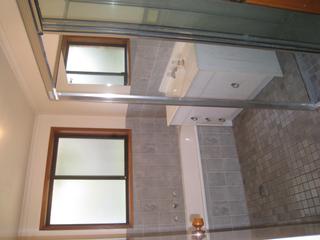 Bathroom (2012-06-21)