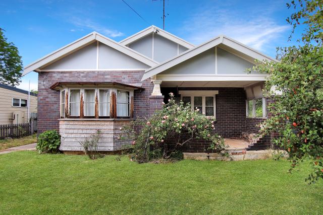 10 Malone Street, NSW 2622