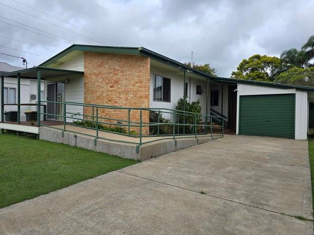 52 Neptune Street, QLD 4650