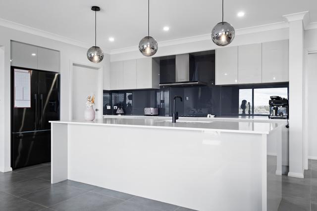 3 Clydesdale Close, NSW 2582