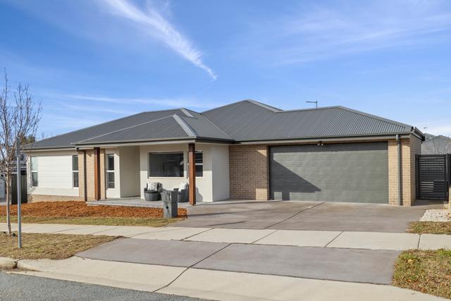 5 Rosa Street, NSW 2620