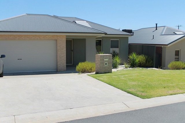 2 Lysterfield Lane, VIC 3690
