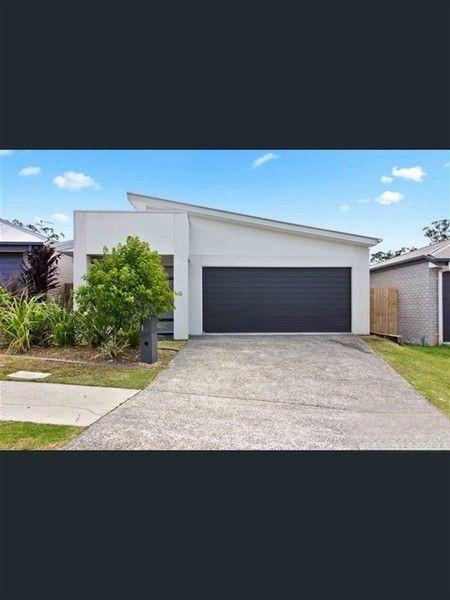 3 Burton Court, QLD 4133