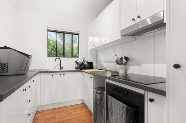 11/2 Brereton Street, NSW 2541