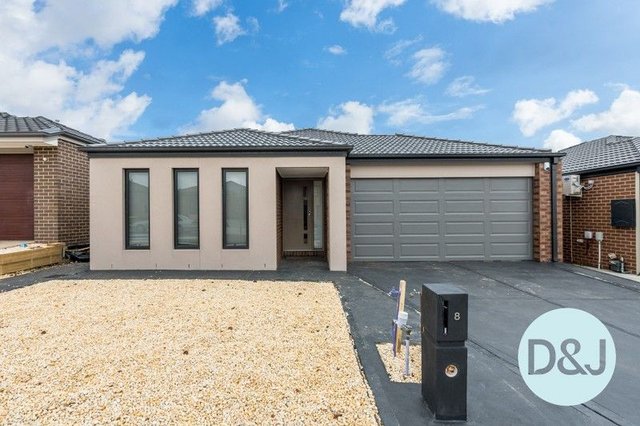 8 Cedarbank Court, VIC 3977