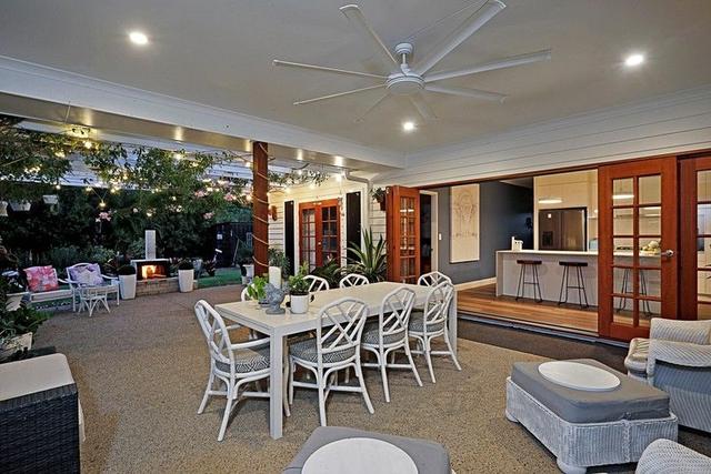 12 Headlands Esplanade, QLD 4670
