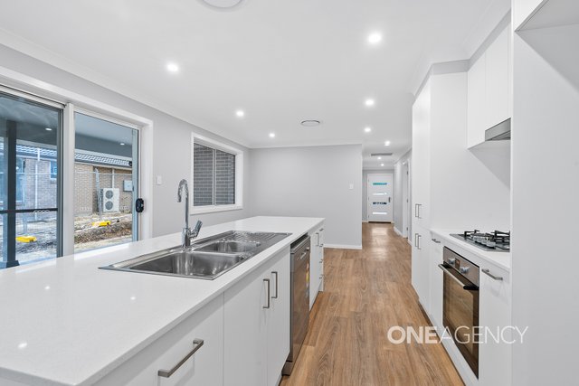 24 Patrina Circuit, NSW 2540