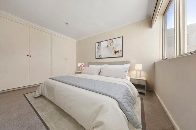 18/630 Toorak Road, VIC 3142