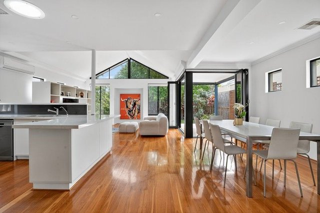 5 Doonan Road, WA 6009