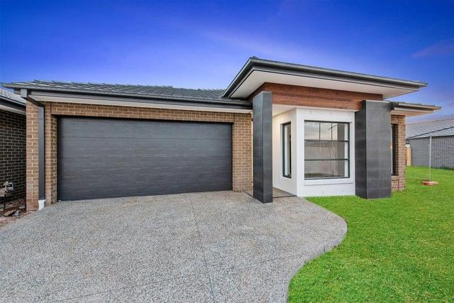 17 Malone Circuit, VIC 3336