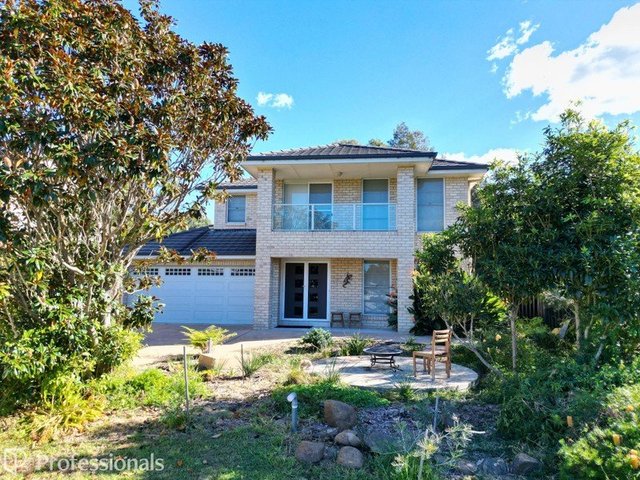 8 Sunbird Place, NSW 2539