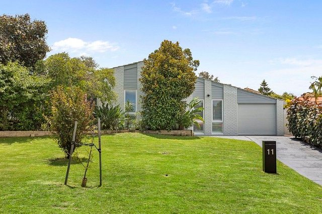11 Elmton Way, WA 6020