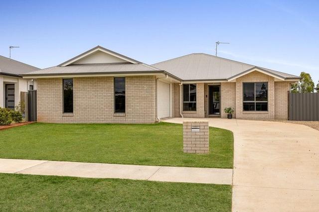 28 Myrtleford Crescent, QLD 4358