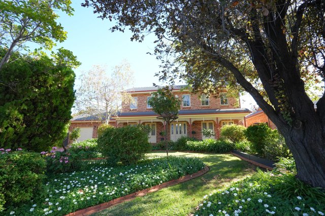 12 McMahon Street, NSW 2680