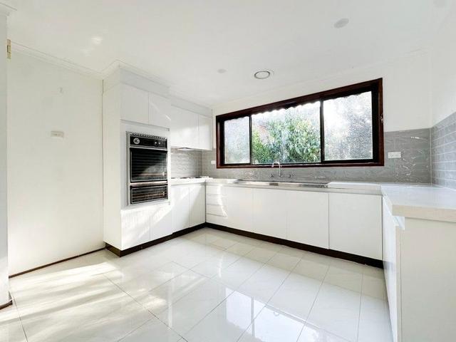 1/423-425 Waverley Road, VIC 3149