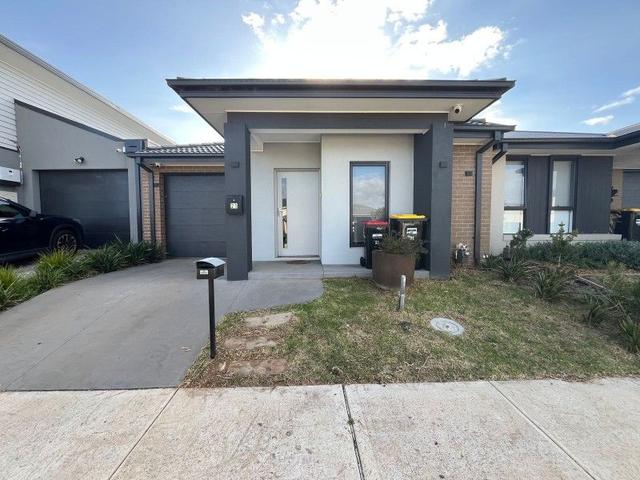 21 Homage Avenue, VIC 3336
