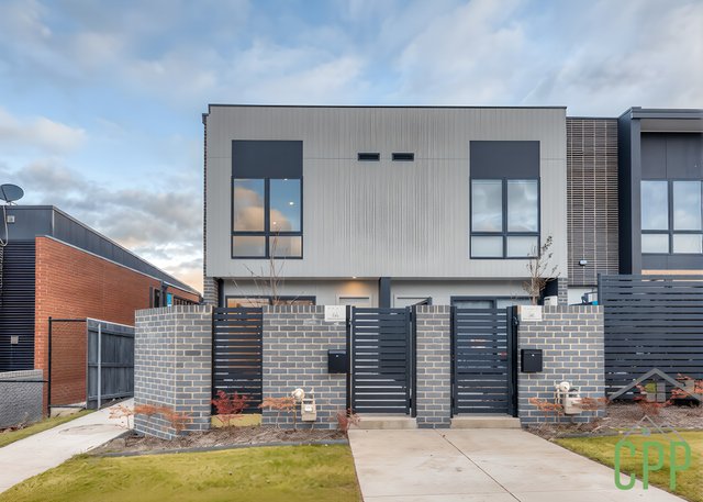 21/3A Woodberry Avenue, ACT 2611