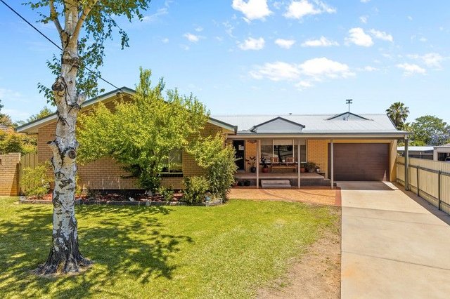 20 Cobb Street, NSW 2650