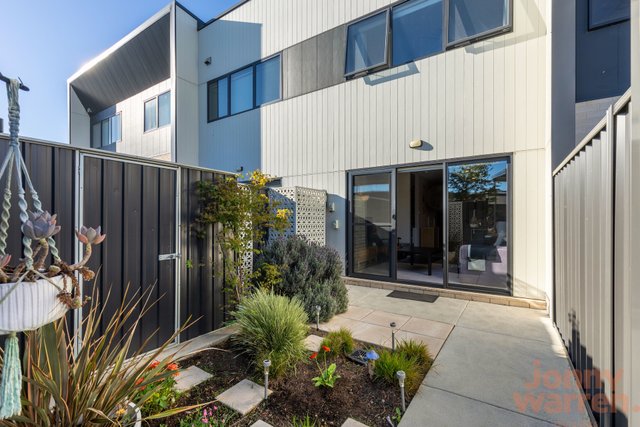 30/14 Grace Munro Cres, ACT 2615