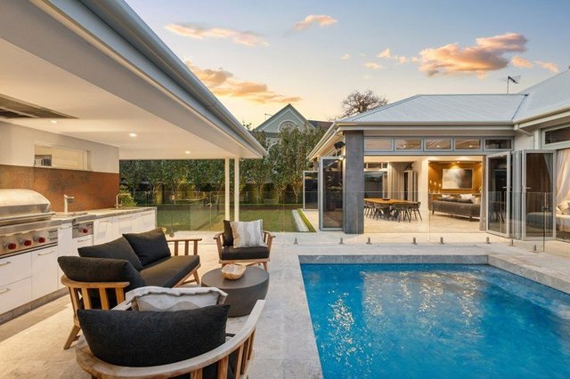 37 Browne Avenue, WA 6009