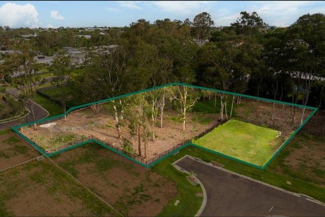 8 Hideaway Court, QLD 4035