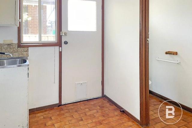 24 Canterbury Street, VIC 3350